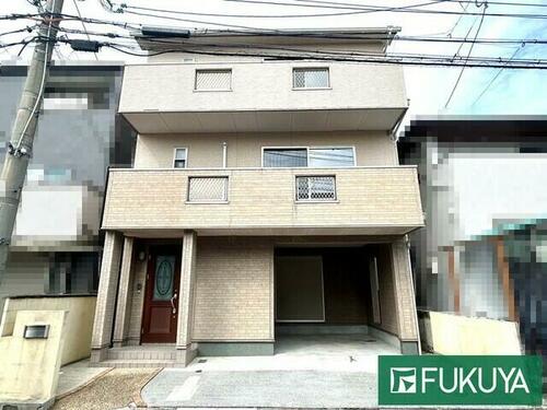 Fully Renovated Bright 4LDK 3-Story House in Kamikasa, Kusatsu in Shiga
