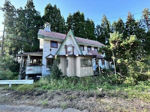 Traditional Tatami Home with Expansive Grounds in Obanazawa, Obanazawa, Yamagata