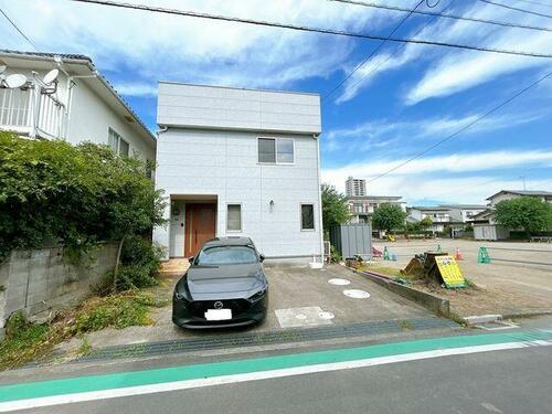 Five-Bedroom Home Near Minami-Oita Station, Oita