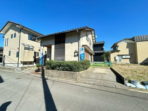 Renovated 4LDK Home in Harue-cho Senboji, Sakai, Fukui