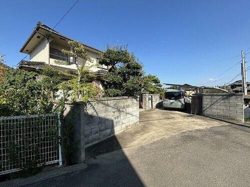 Spacious 5DK Home with Tatami Rooms in Nakayama-cho, Takamatsu, Kagawa