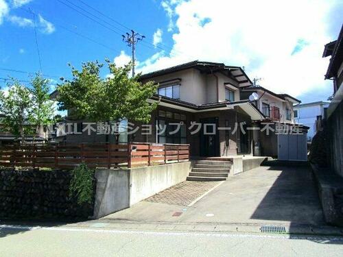 高山市緑ケ丘町の駐車場付き3LDK・和室のある戸建て、高山市