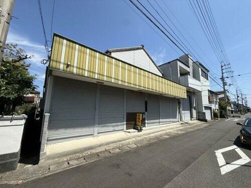 Spacious 8LDK Home Near Minami-Komatsushima Station, Komatsushima, Tokushima
