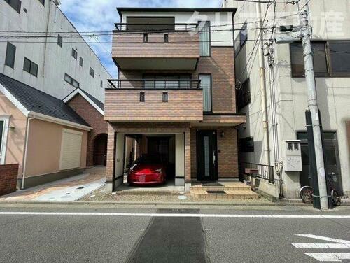 Spacious 3-Story 3LDK Near Takasaki Station, Gunma