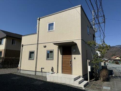 Bright Fully Renovated 3SLDK Home in Peaceful Iwama, Yamanashi