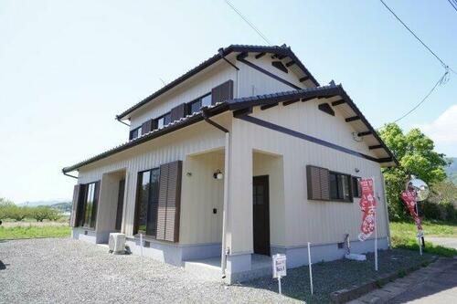 Renovated 4LDK in Ogi with 24-tatami LDK and parking, Saga