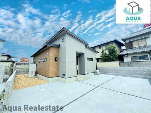 Nearly New 3LDK Wooden House with Parking in Marugame, Kagawa