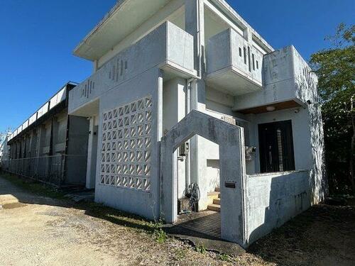 Bright 5DK Concrete House with Yard in Hirara, Miyakojima in Miyakojima