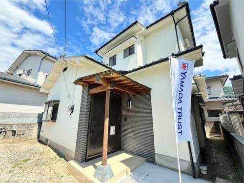 Renovated 4LDK Home with Parking for Two in Matsuyama, Matsuyama, Ehime