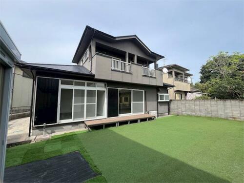 Bright 4LDK Home with Garden and Parking in Yoshinocho, Kagoshima