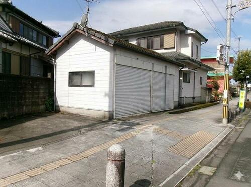 Bright 5DK Wooden Home with Balcony in Quiet Aira-cho, Kagoshima