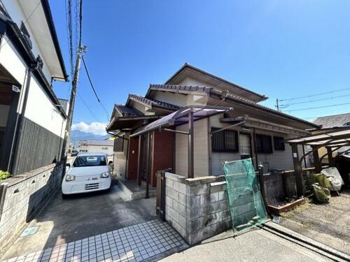 Sunny Unrenovated 4LDK House near Niihama Station, Ehime