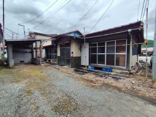 Unrenovated Wooden Single-Story 4DK with Tatami & Tokonoma near Tokaichiba Station in Yamanashi