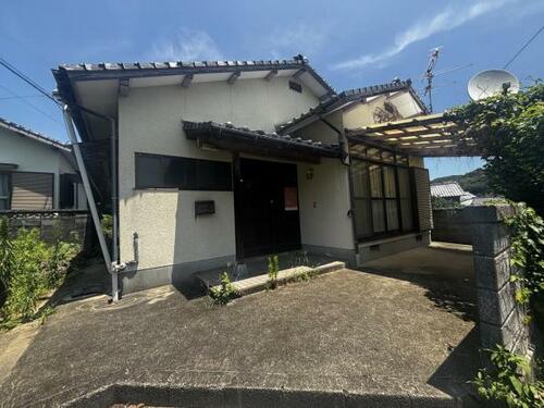 Unrenovated 3DK Wooden House on a Large Plot in Quiet Misumi-machi Otao, Kumamoto