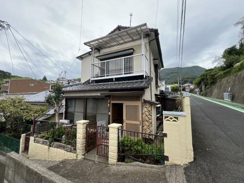 Unrenovated 6DK Wooden House near Hiu Station in Sasebo, Nagasaki