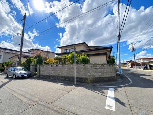 Spacious 4LDK Home with Tatami Rooms in Tsuchizaki-kita, Akita