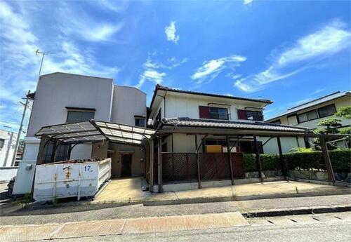 Spacious 7LDK Home with Separate Office in Yashima Higashimachi, Takamatsu, Kagawa