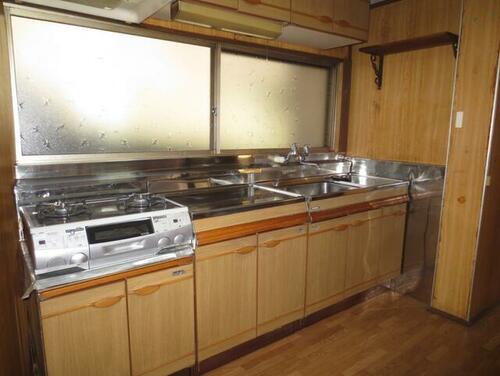 Retro 4SDK Wooden Home with Sea Views in Shimonoseki, Yamaguchi