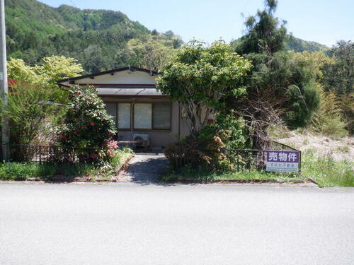 高山市朝日町上ケ見の庭付きコンパクト平屋、高山市