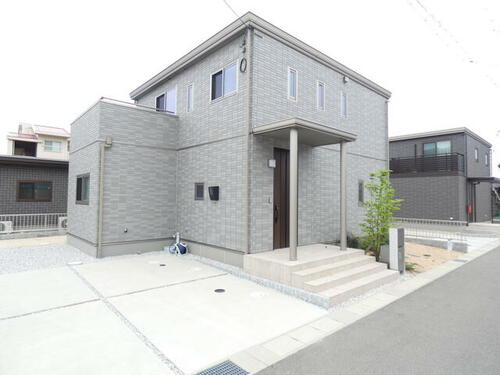 Bright 2024 4LDK Steel-Framed Home with Large Balcony in Hofu in Hofu