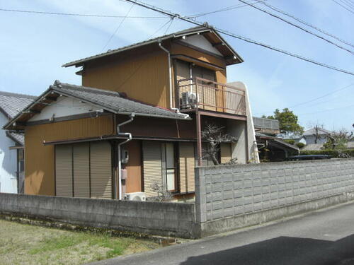 Spacious-Lot 4DK Wooden House Near Gaku Station, Ready for Renovation, Tokushima