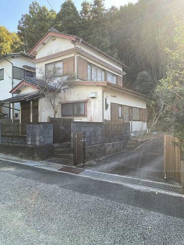 Fair-Condition 2LDK Wooden House on 192㎡ Lot in Haruno-cho Heiwa, Kochi, Kochi