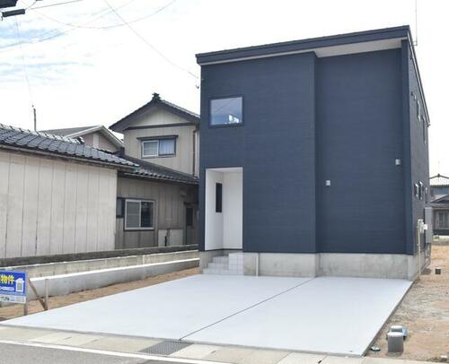 Near-New 3SLDK Wooden House with Garden in Kashiwazaki, Niigata
