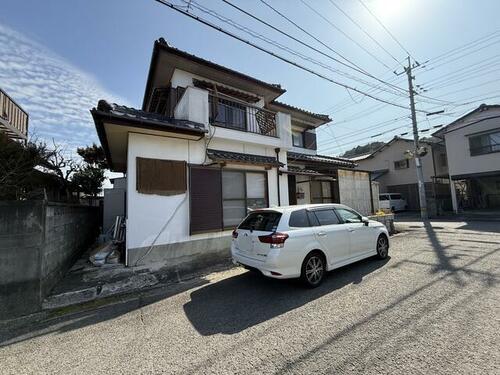 Two-Story 4DK Home in Kamojima-cho Iio, Yoshinogawa, Tokushima