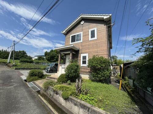 Fully Renovated 4DK Wooden House with Garden in Quiet Yokose, Oita in Oita
