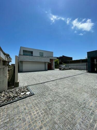 Spacious 6LDK RC Villa with Sauna & Elevator in Kuwana, Mie