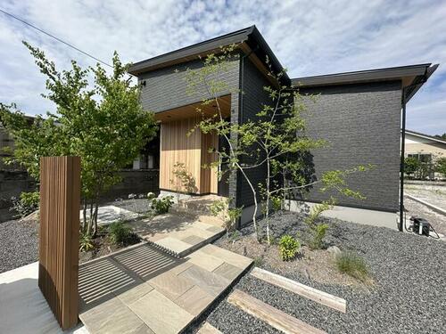 Nearly New 4LDK Wooden Home with Garden in Kirishima, Kagoshima, Kagoshima