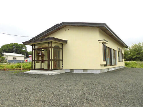 Single-Story 4DK Home Near Higashi-Odate Station, Odate, Akita