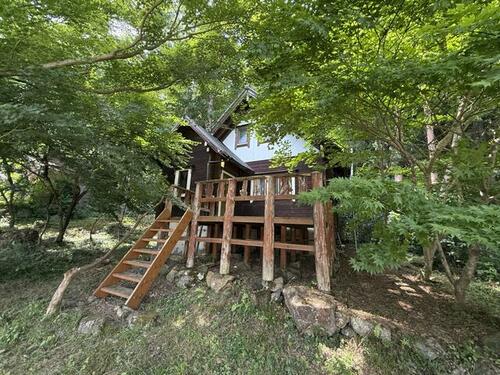 Rustic 2LDK Wooden House on a Generous Plot in Inawashiro, Fukushima, Fukushima