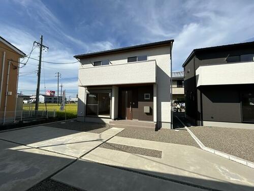 Bright, Nearly New 3SLDK Home with Solar Power in Nakauzura, Gifu
