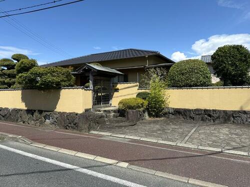 Spacious 5LDK Wooden House on a Large Lot in Uto, Kumamoto, Kumamoto