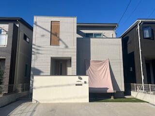 Modern 3LDK House in Quiet Nishisho, Wakayama in Wakayama