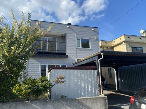 Bright 4LDK Home with Tatami Rooms in Sapporo's Minami Ward, Sapporo, Hokkaido