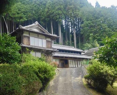 Spacious 9LDK Four-Building Kominka with Forest Views in Nabari, Mie in Mie