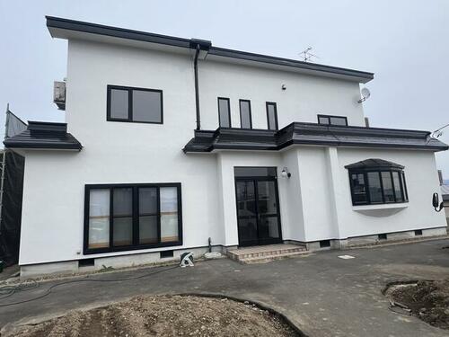 Spacious 8LDK Home with Tatami Rooms in Hirosaki, Hirosaki, Aomori