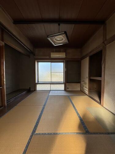 Traditional 4DK House Near Nakatsu Station with Tatami Rooms, Oita