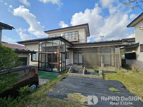 Spacious 5DK Home with Tatami Rooms in Sotoasahikawa, Akita