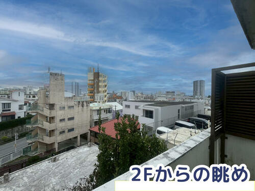 Bright 3SLDK Home with Wood Finishes in Joma, Urasoe, Urasoe, Okinawa