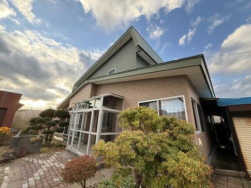 Spacious 7DK Wooden House on a Large Lot in Noboribetsu, Hokkaido