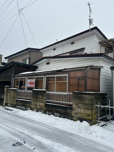 Spacious Unrenovated 4LDK Wooden House Near Okubo Station, Katagami in Akita