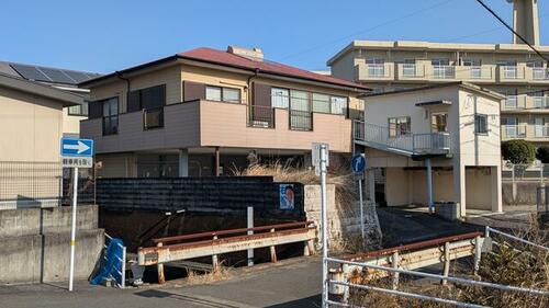 Single-Story 3LDK with Tatami Rooms and a Separate Annex in Otsuka-machi, Miyazaki
