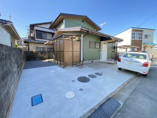 Bright 4LDK Home with Garden Near Kii-Ogura Station, Wakayama