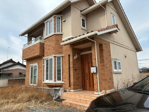 Spacious South-Facing 4LDK House with Large 456sqm Lot in Sano, Tochigi