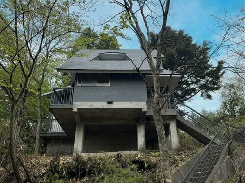 須山の畳和室と開放的な吹抜けがある3LDK戸建て、裾野市