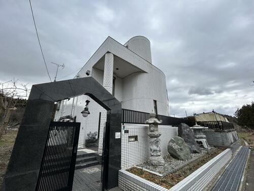 Spacious 3-Story 7SDK RC House, 2 Min from Izumozaki Station in Niigata