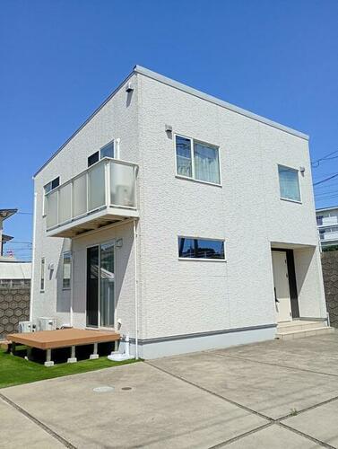 Bright 3LDK Wooden House with Garden in Imari, Saga (2019), Saga